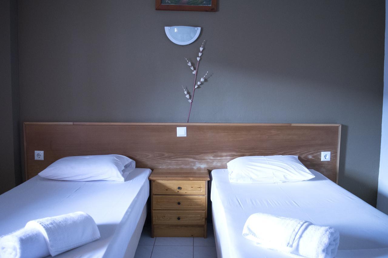 נאה קרוואלי Hotel Paralia מראה חיצוני תמונה